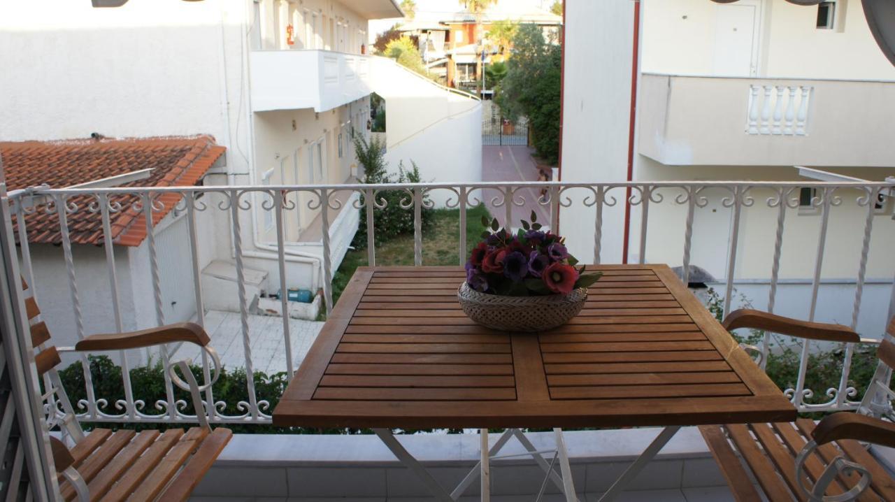 Apartment Christina Pefkochori Exterior foto